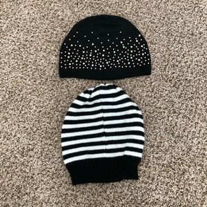 2 beanies